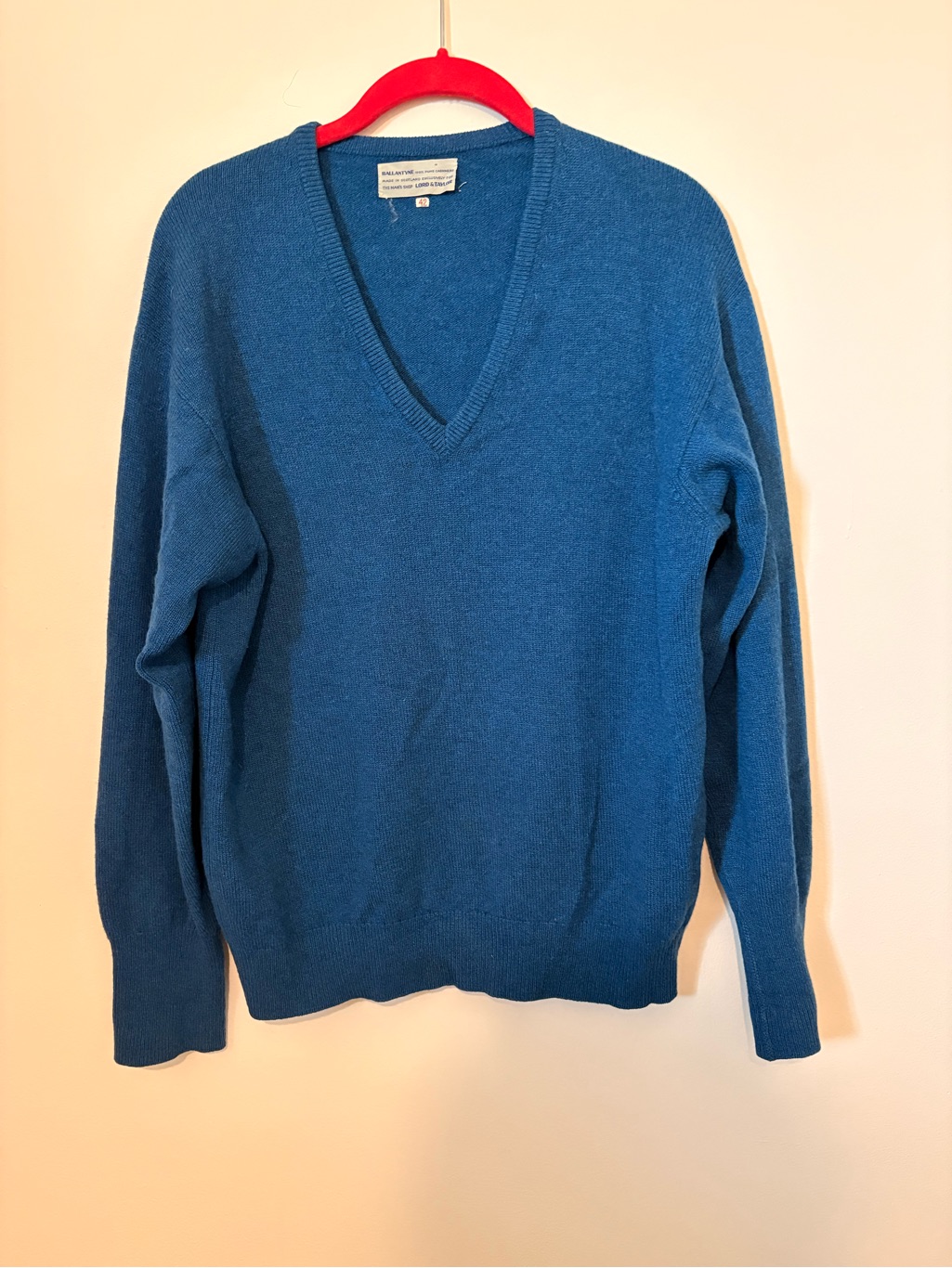 Lord And Taylor Cashmere Men's V-Neck Blue Sweater